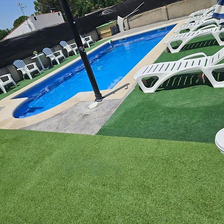 Chalet Con Piscina 50 Minutos Madrid En Escalona Толедо Екстериор снимка