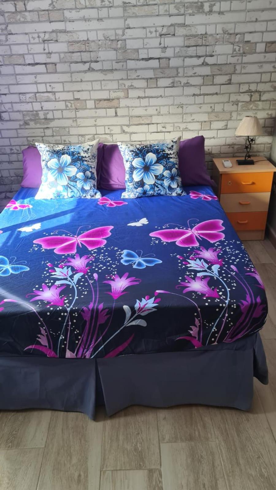 Chalet Con Piscina 50 Minutos Madrid En Escalona Толедо Екстериор снимка